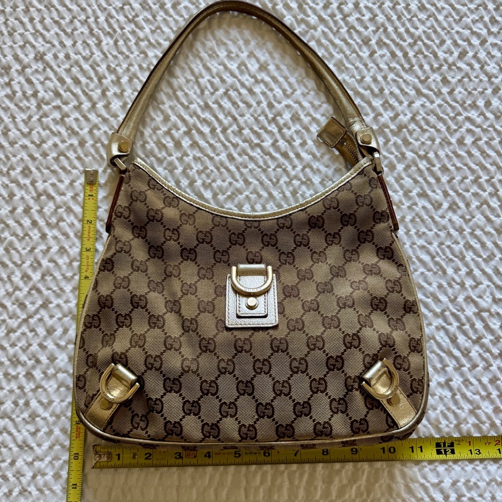 Vintage Gucci Abbey GG Metallic Gold Leather and Beige Shoulder Bag - Picture 7 of 16